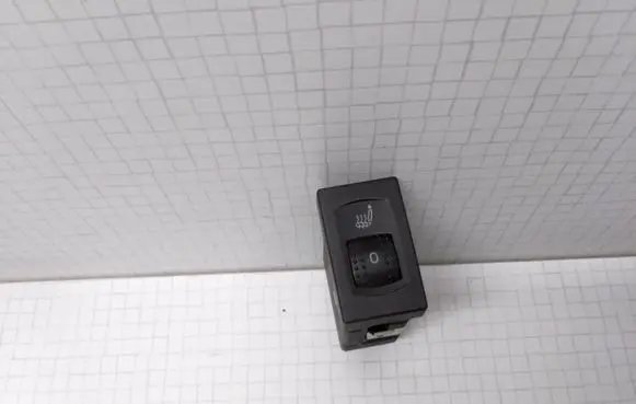 Volkswagen PASSAT B5 Seat heating switch 3B0963564C