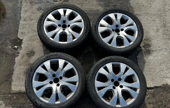 Citroen C4 I Picasso R17 alloy rim 