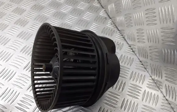 Ford Focus Front door blower motor 3M5H-18456-AD
