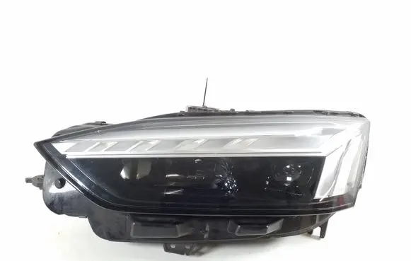 Audi A5 Headlight/headlamp