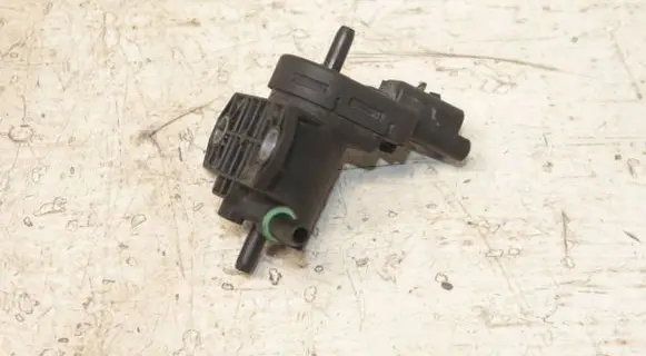 Ford C-MAX II Turbo solenoid valve 9688124580