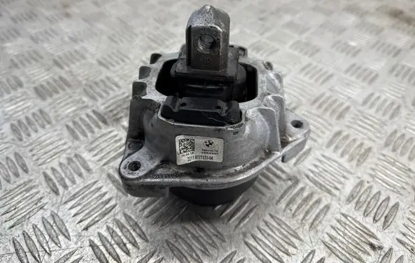 BMW 5 F10 F11 Engine mount bracket 2036040 68623513 6777371