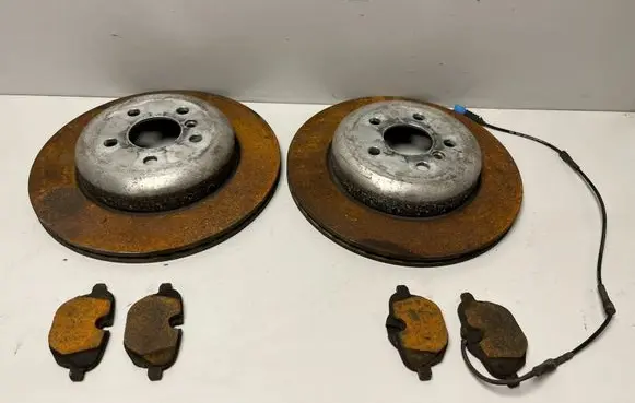 BMW X3 G01 Rear brake disc 6882245 6882246