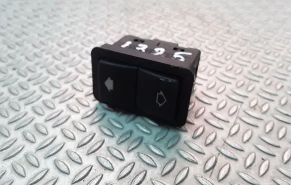 BMW 5 E39 Electric window control switch