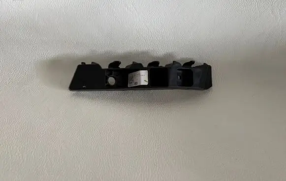 KIA Sportage Front bumper mounting bracket 86551R2000