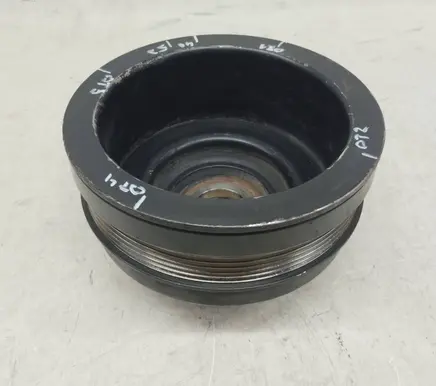Mercedes-Benz CLS C218 X218 Crankshaft pulley 2780300103 A2780300103