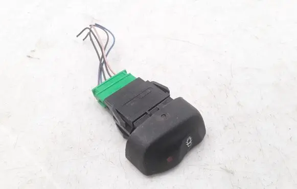 Renault Scenic I Central locking switch button 432970B