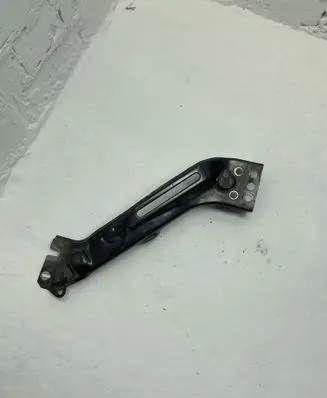 Radiator support slam panel bracket