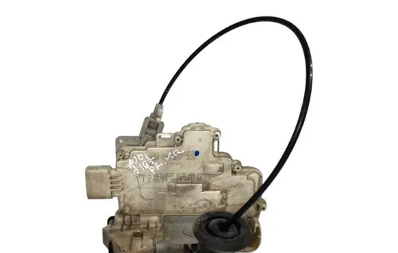 Audi A4 S4 B7 8E 8H Front door lock 8E1837015AA