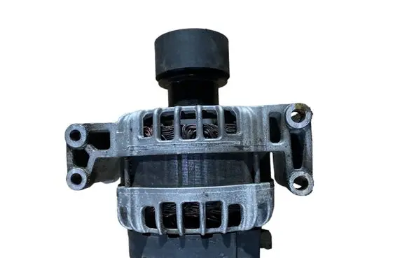 Volvo XC90 Generator/alternator 0125811051
