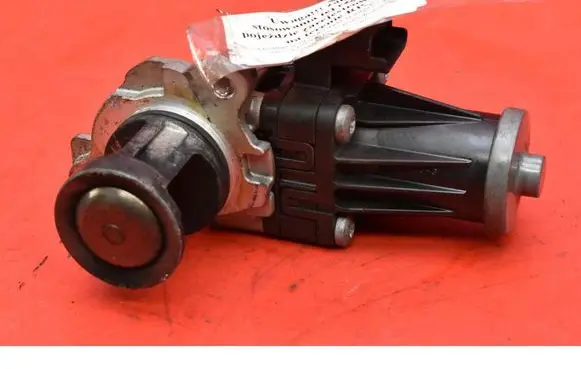 Citroen C4 II Picasso EGR valve 9802194080