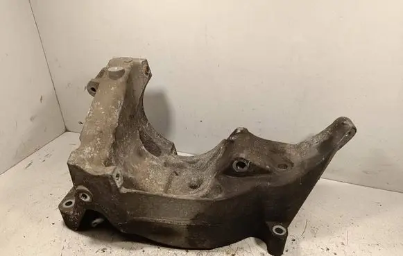 BMW 7 F01 F02 F03 F04 Generator/alternator bracket 11167802639