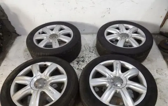 Audi Q7 4L R19 alloy rim 