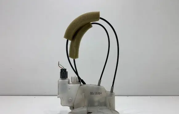 Subaru Legacy Front door lock 
