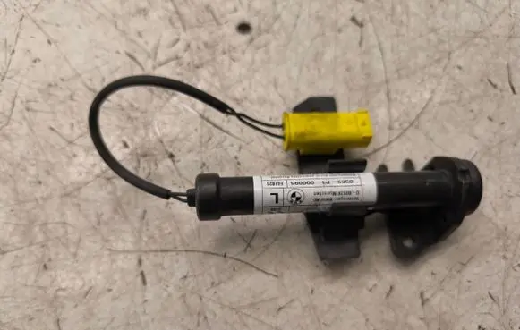 BMW 4 G22 G23 G24 G26 Bonnet Pedestrian Airbag Actuator 7449429