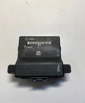 Volkswagen Golf V Gateway control module 1K0907530E 1K0907951
