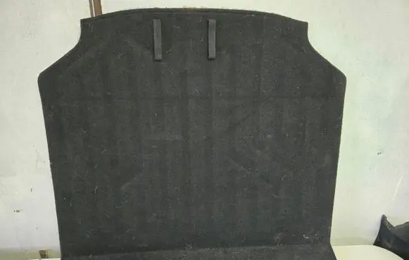 Trunk/boot floor carpet liner