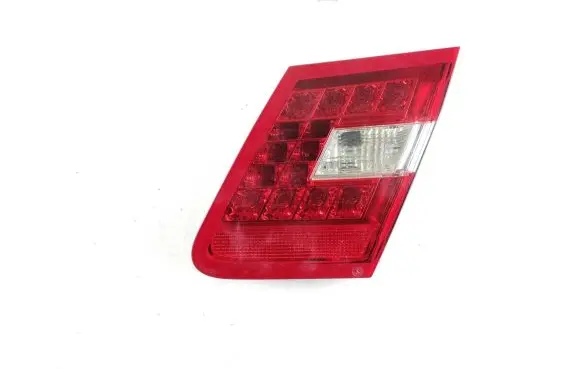 Mercedes-Benz E W212 Tailgate rear/tail lights A2128203264 483502