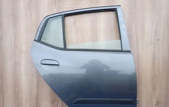 Hyundai i10 Rear door 