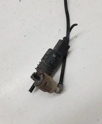 Opel Astra J Windscreen/windshield washer pump 13250357 3240117
