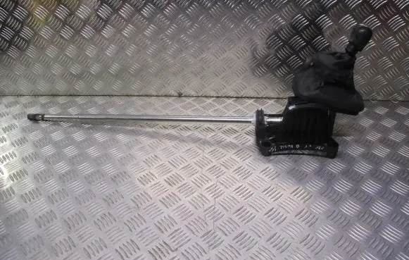 Opel Tigra B Gear selector/shifter in gearbox 