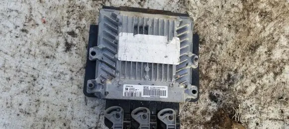 Citroen C4 I Engine control unit/module 9662907080 5WS40313BT