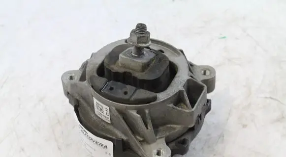 BMW 3 F30 F35 F31 Engine mount bracket 6787659 22116787659