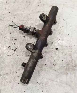 Nissan Qashqai Fuel main line pipe 8200815617 A2C20001221 H8200296867