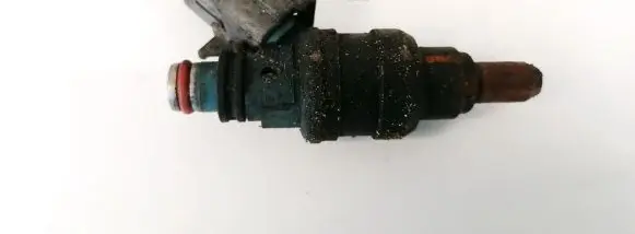 Mazda 626 Fuel injector INP480
