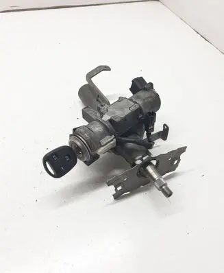 Toyota Avensis T250 Ignition lock N0501517 8978305010