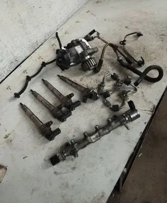 Volkswagen Touran III Fuel injection system set 04l130277ad 04l089g 04l130755e