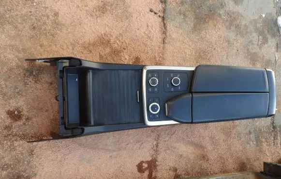 Mercedes-Benz ML W166 Center console 