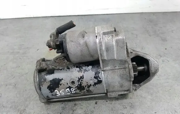 Volkswagen PASSAT B5.5 Starter motor VALEOROZRUSZNIK