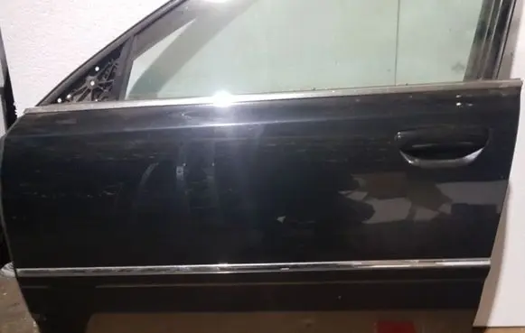 Audi A8 S8 D3 4E Front door