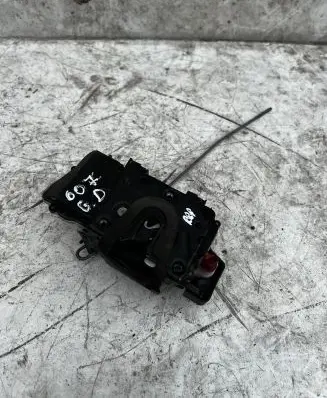 Peugeot 607 Rear door lock