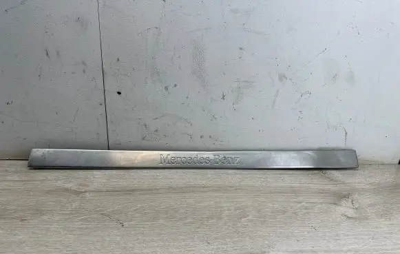 Mercedes-Benz ML W163 Front sill trim cover A1636860820