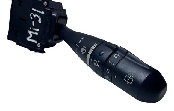 Mitsubishi Colt Wiper control stalk 17E018