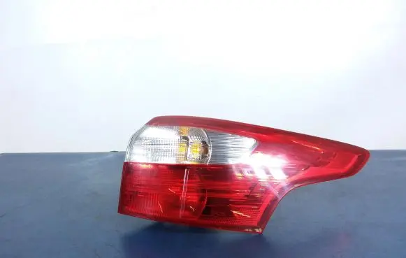 Ford Focus Rear/tail lights BM51-13404-HG
