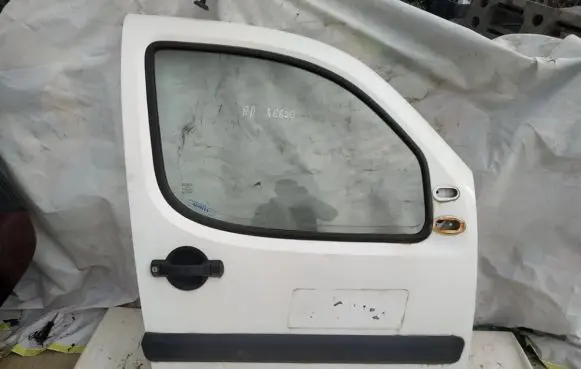 Fiat Doblo Front door