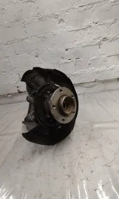BMW X5 F15 Rear wheel hub 6877217