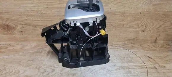 Volvo XC90 Gear shifter/selector P30759195