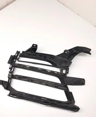 Porsche Macan (95B) Front fog light trim/grill 95B807681H