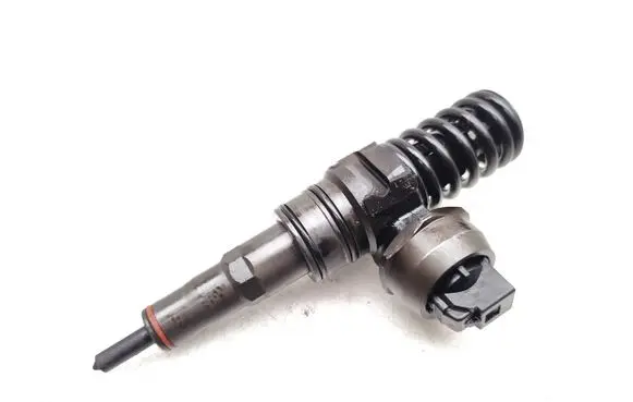 Audi A3 S3 8P Fuel injector 038130073BN 0414720313