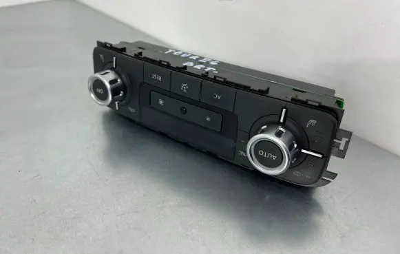 Volkswagen Touareg II Climate control unit 7P6907040BK 5HB01131501