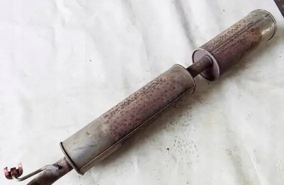 Volkswagen PASSAT B6 Middle muffler/silencer 