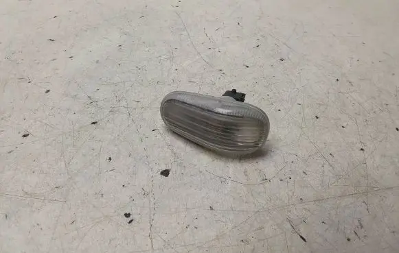 Saab 9-3 Ver2 Front fender indicator light