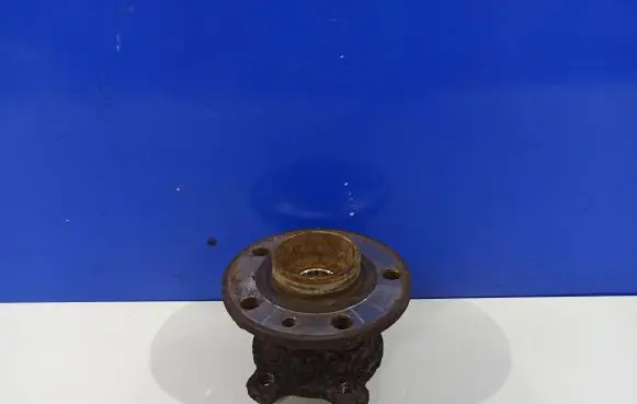 Volvo XC60 Rear wheel hub 31360026