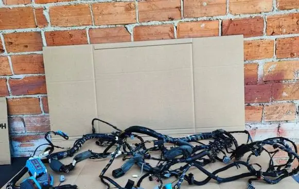 Ford Kuga I Wiring harness AV4T-14401-DFD