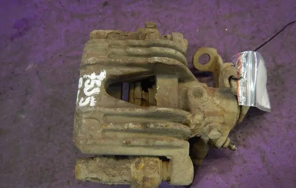 Opel Astra G Rear brake caliper