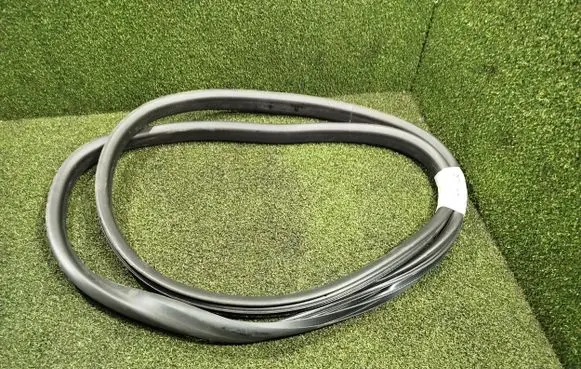 Renault Kangoo III Sliding door rubber seal 